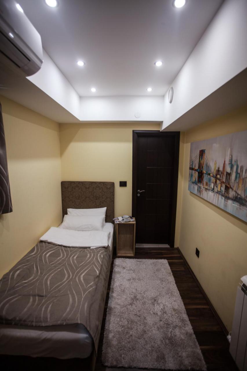 Boutique Hotel Madison Belgrade Extérieur photo